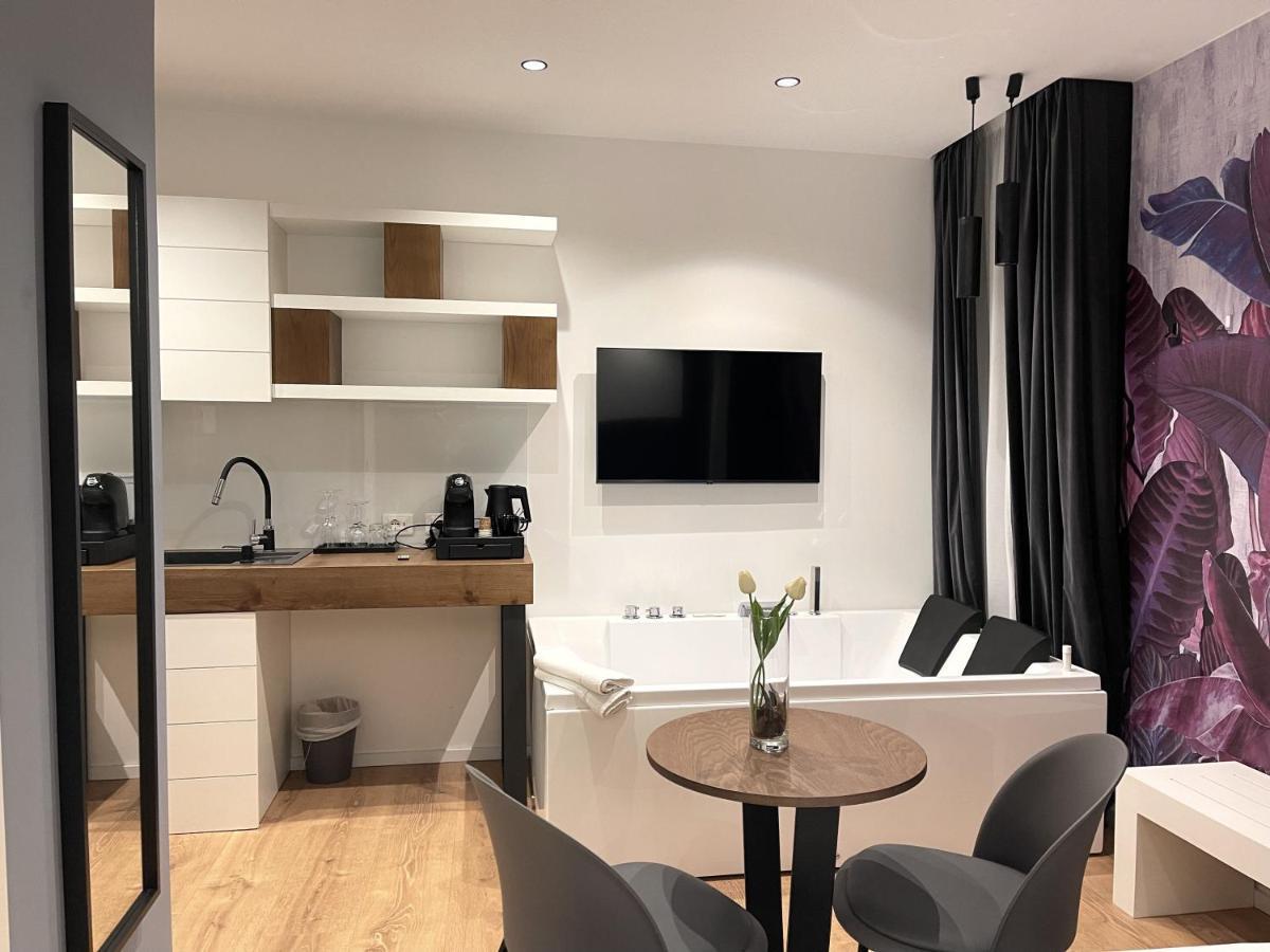 Residenze Chamur- Grattacielo Palermo Exteriör bild